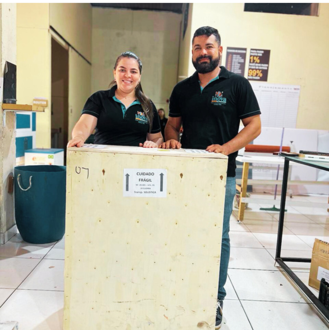 Proprietários da Inova Comunicação Visual